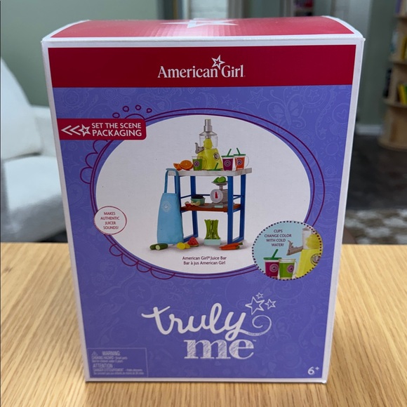 American Girl Truly Me Juice Bar Set with Blue and Red Accents NIB - Picture 2 of 4
